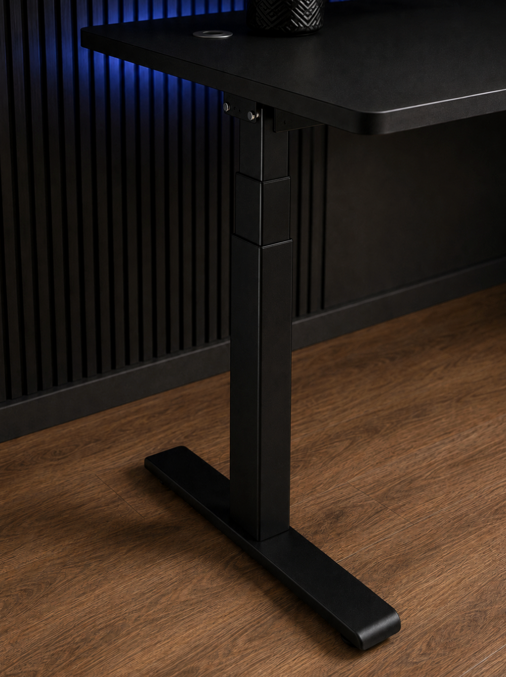 Black L-Shape Electric Standing Smart Gaming Desk (1.6m)