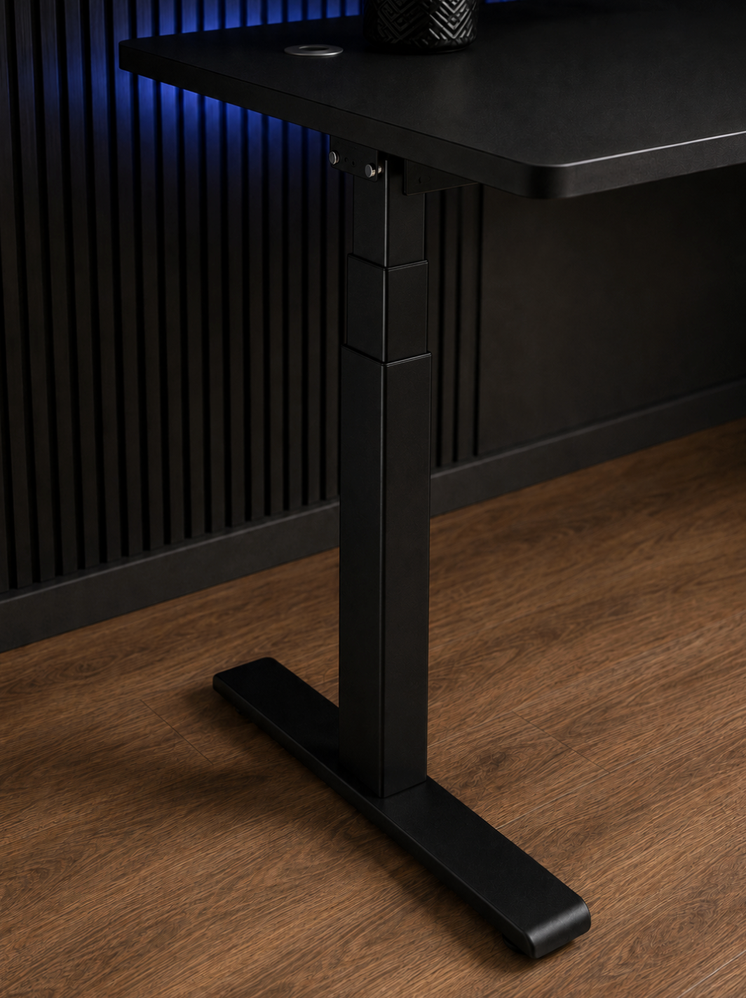 Black L-Shape Electric Standing Smart Gaming Desk (1.6m)