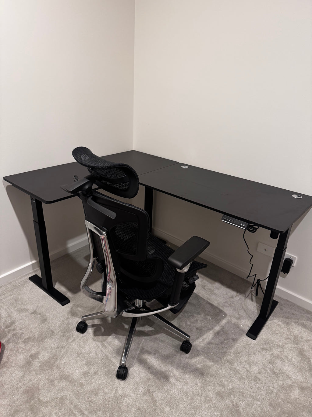 Black L-Shape Electric Standing Smart Gaming Desk (1.6m)